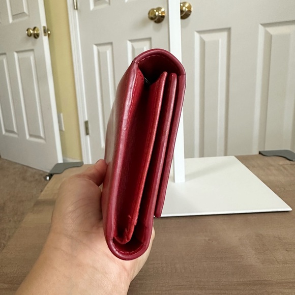 MCM Burnt Orange (Red Tone) Leather Trifold Large Wallet in Very Good Condition - Picture 3 of 9